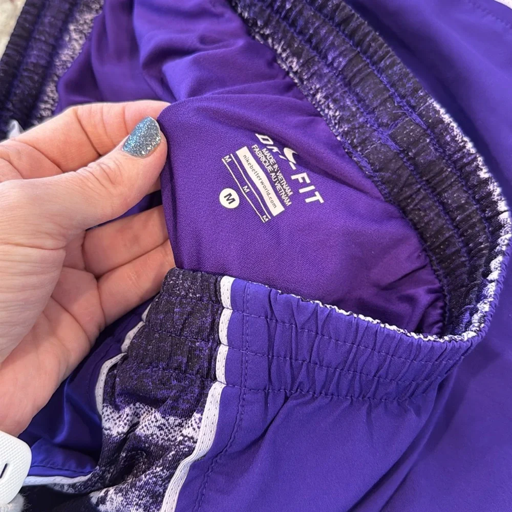 Nike shorts! - Picture 6 of 6